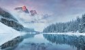Obraz Wieloczęściowy Kanadyjskie Jezioro Morenowe W Zimowy Dzień
